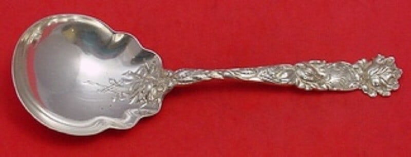Alvin Bridal Rose Sterling Silver Large Berry Spoon 9 1/8": Alvin Bridal Rose Sterling Silver Large Berry Spoon 9 1/8" This exquisite large berry spoon features a floral design in the bowl, elegantly crafted from sterling silver. Created in the early to mid-20