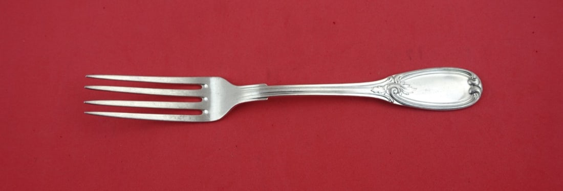 Buccellati Saya Sterling Silver Dinner Fork 8.5 inches: Buccellati Saya Sterling Silver Dinner Fork 8.5 inches Experience elegance with the Saya by Buccellati sterling silver dinner fork, measuring 8 1/2 inches. Crafted with precision, this exquisite fork 