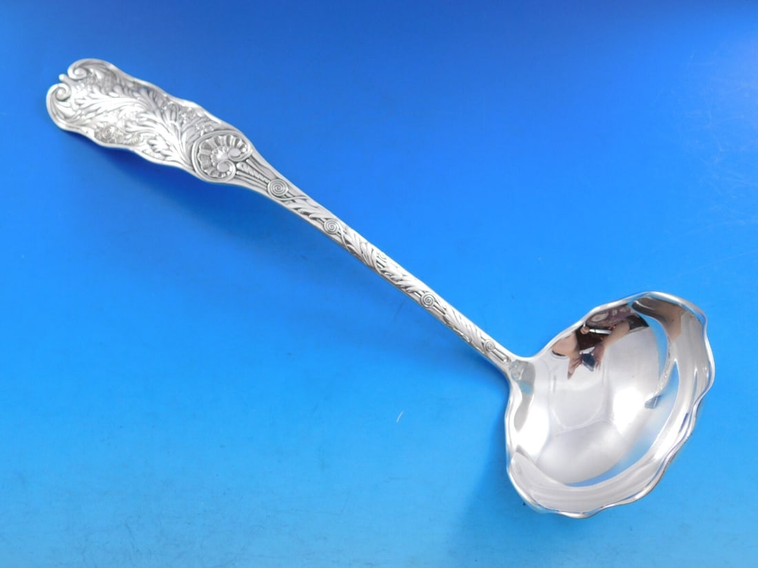 Gorham Saint Cloud Sterling Silver Oyster Ladle 11 3/4 Vintage: Gorham Saint Cloud Sterling Silver Oyster Ladle 11 3/4 Vintage This vintage oyster ladle from the renowned Saint Cloud pattern by Gorham is crafted from high-quality sterling silver. Measuring 11 3/4 