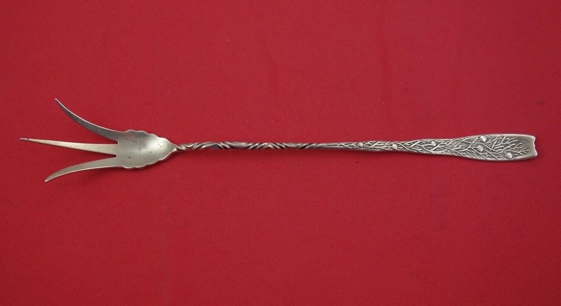 Whiting Sterling Silver 9" Berry Lettuce Fork Juniper Motif: Whiting Sterling Silver 9" Berry Lettuce Fork Juniper Motif This elegant 9" serving fork showcases the exquisite Berry pattern by Whiting, featuring a charming juniper berry motif on the handle. Craft