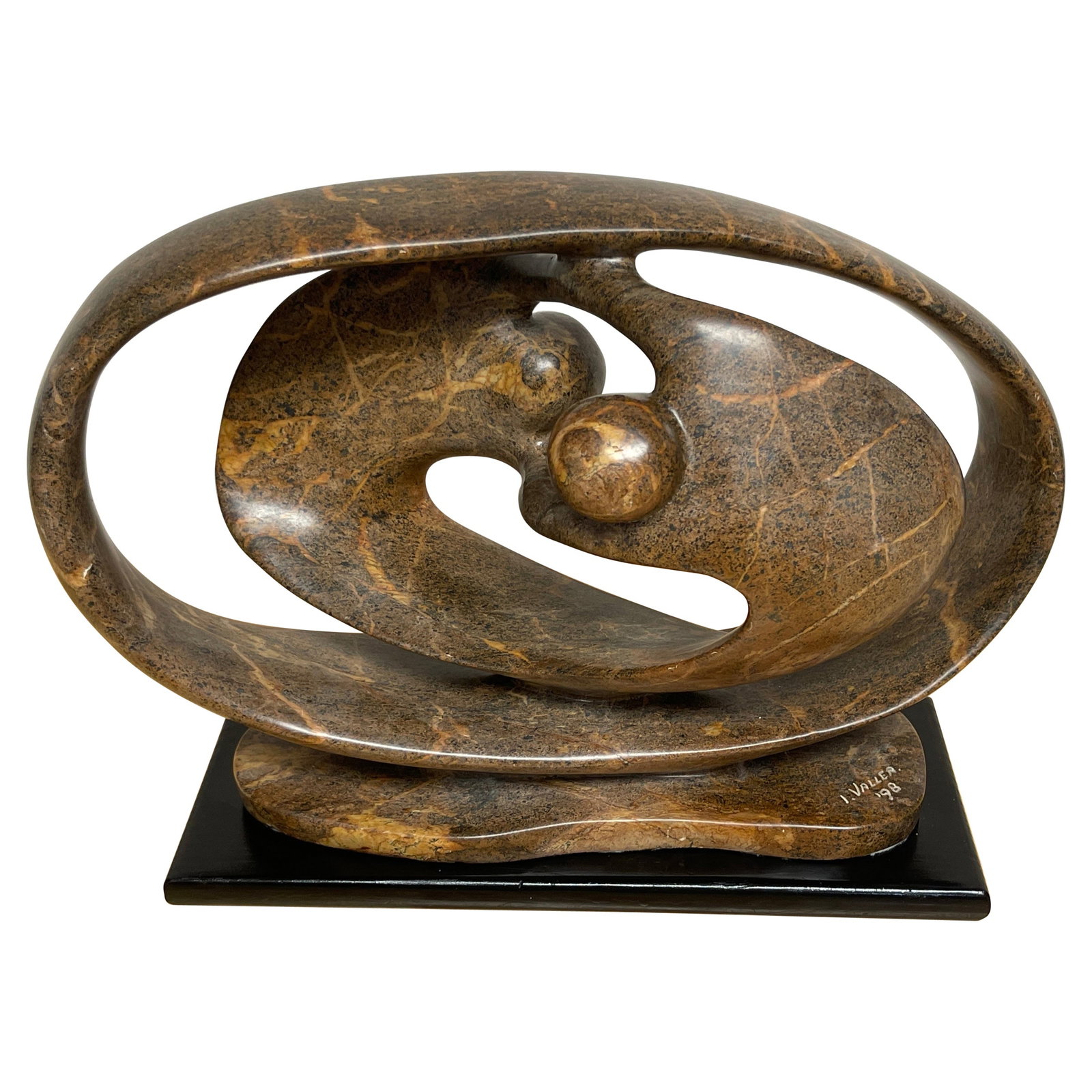I. Vallea 1998 Modern Abstract Marble Sculpture with Ebonized Base: I. Vallea 1998 Modern Abstract Marble Sculpture with Ebonized Base This striking modern carved marble sculpture showcases an abstract-biomorphic design, signed and dated by I. Vallea in 1998. Crafted 