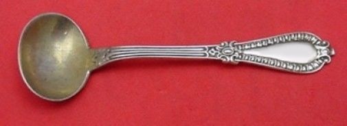 Wood and Hughes Gadroon Sterling Silver Master Salt Spoon Gold Washed 3 5/8 in: Wood and Hughes Gadroon Sterling Silver Master Salt Spoon Gold Washed 3 5/8 in This exquisite Gadroon master salt spoon by Wood and Hughes is crafted from sterling silver and features a stunning gold 