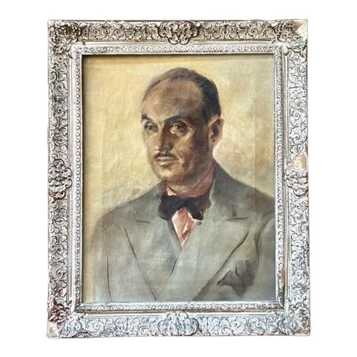 Framed Vintage Oil Canvas Portrait of Gentleman in Ornate Carved Frame: Framed Vintage Oil Canvas Portrait of Gentleman in Ornate Carved Frame This vintage oil portrait on canvas showcases a gentleman with dignified presence, blending classic portraiture with expressive, 