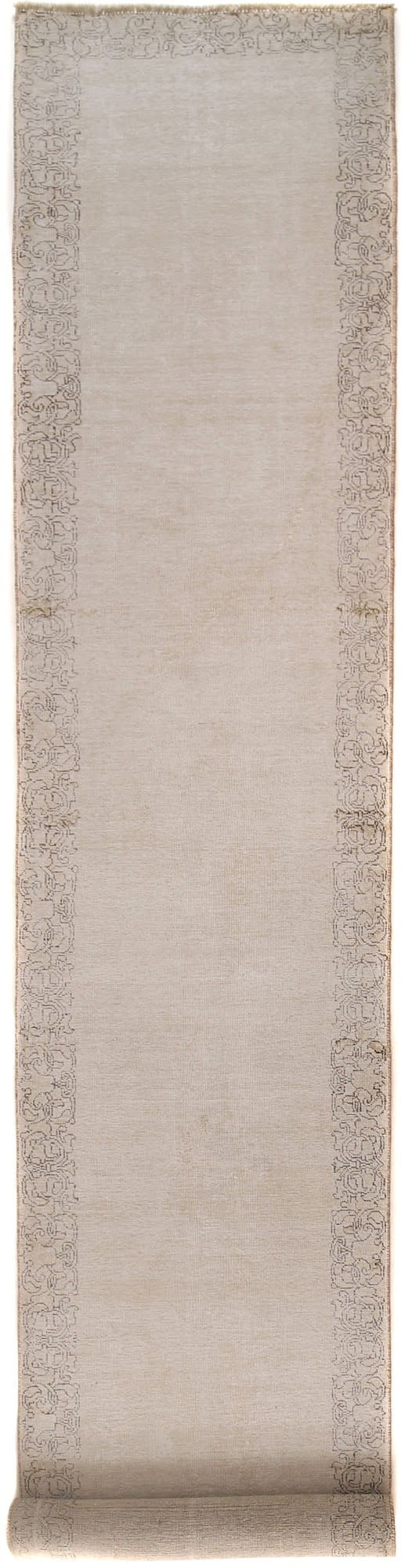 3 x 17 Hand Knotted Wool Vintage Runner Rug Whitewash Iran 34 x 202 in: 3 x 17 Hand Knotted Wool Vintage Runner Rug Whitewash Iran 34 x 202 in Free continental US Shipping Enhance your home decor with this exquisite 2.10 x 16.10 Vintage Runner Rug. Handcrafted with meticu