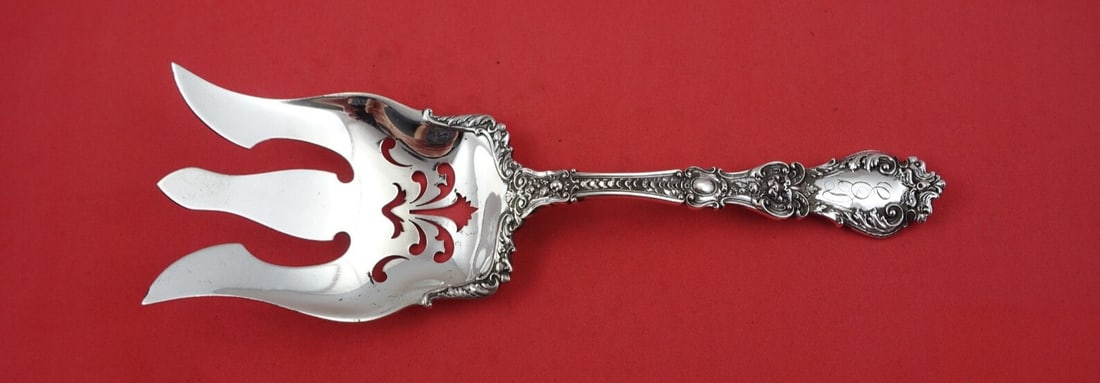 Gorham Henry II Sterling Silver Fish Serving Fork 10.5" 3-Tine: Gorham Henry II Sterling Silver Fish Serving Fork 10.5" 3-Tine Elevate your dining experience with this exquisite Henry II by Gorham Sterling Silver Fish Serving Fork. With a large, 3-tine design meas