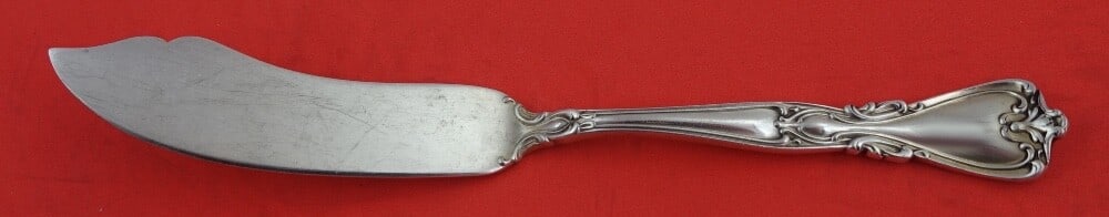 Watson Victoria New Sterling Silver Master Butter Knife 6 3/8": Watson Victoria New Sterling Silver Master Butter Knife 6 3/8" This exquisite 6 3/8" Master Butter Knife features a flat handle design from the elegant Victoria New pattern by Watson. Crafted from hig