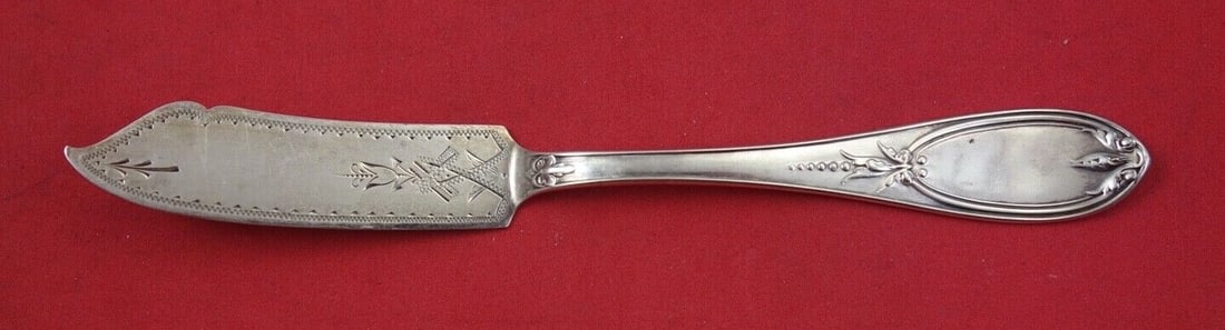 Gorham Olive Sterling Silver Master Butter Knife 6 3/4 inch: Gorham Olive Sterling Silver Master Butter Knife 6 3/4 inch Discover this exquisite Olive by Gorham Sterling Silver Master Butter Knife, featuring a flat handle with a beautifully detailed brite-cut d