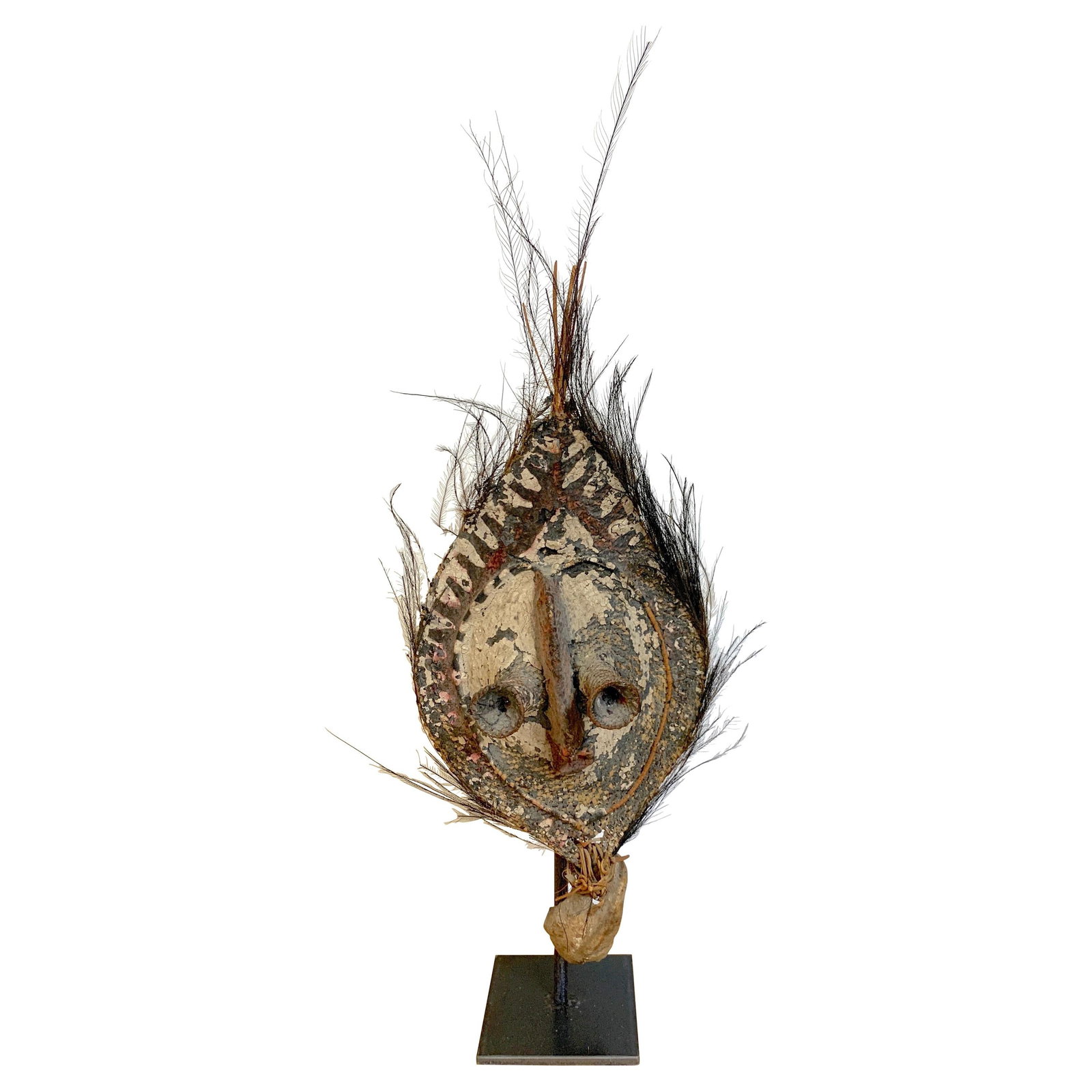 20th Century Papua New Guinea Talipun Tribal Art Boiken with Feathers and Shells: 20th Century Papua New Guinea Talipun Tribal Art Boiken with Feathers and Shells Discover the exquisite Talipun from the Boiken people of the Sepik River Region in Papua New Guinea. This remarkable tr