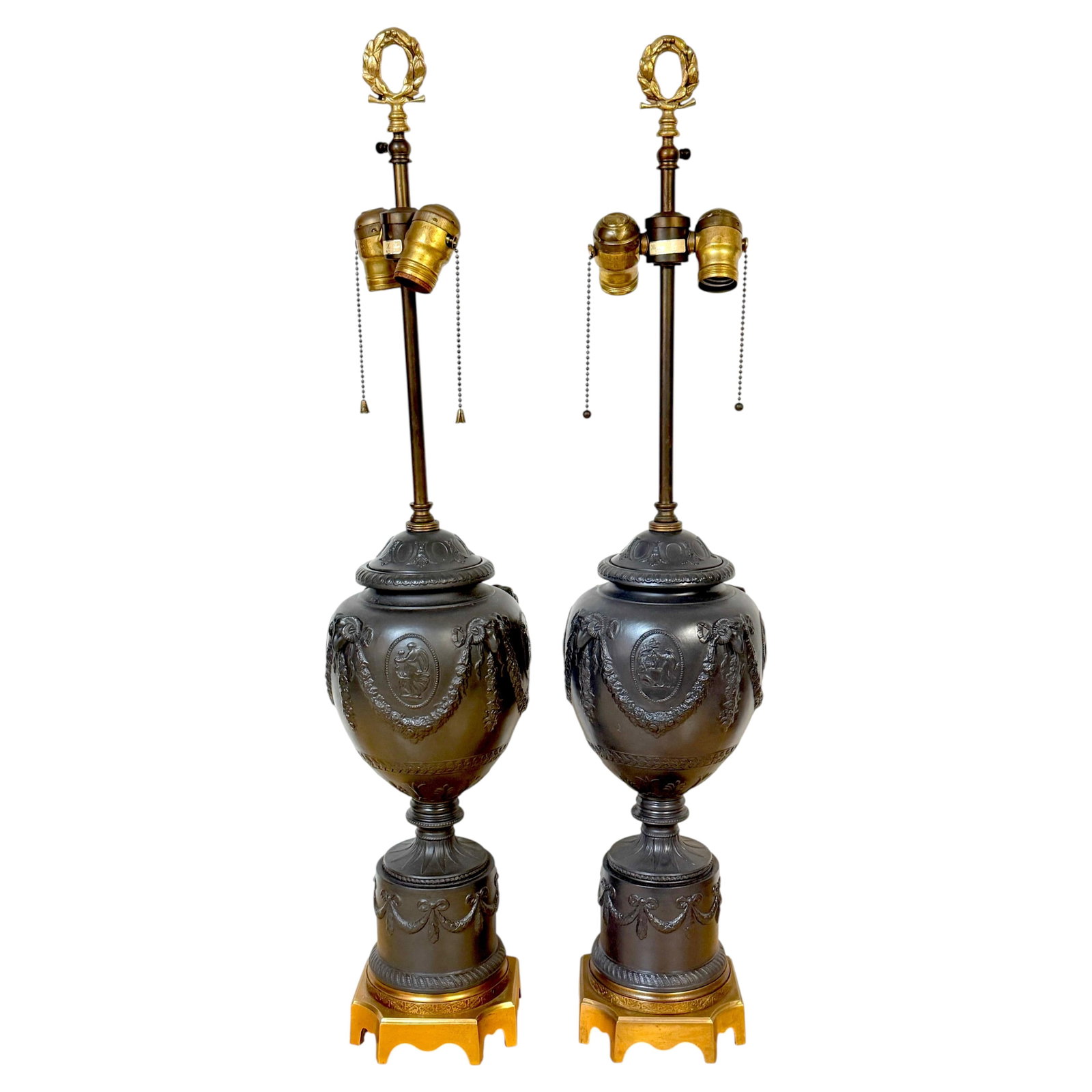 Warren Kessler black basalt urn lamps set of 2 (1 of 16)