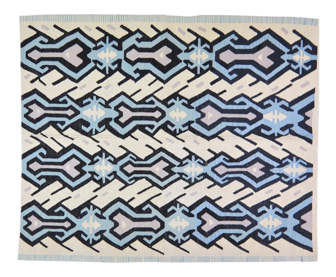 Vintage Mazandaran Kilim Rug in Organic Wool with Geometric Motif 6'3" x 7'6": Vintage Mazandaran Kilim Rug in Organic Wool with Geometric Motif 6'3" x 7'6" This vintage modern kilim rug is handwoven using organic wool and features a geometric pattern with natural colors. The of