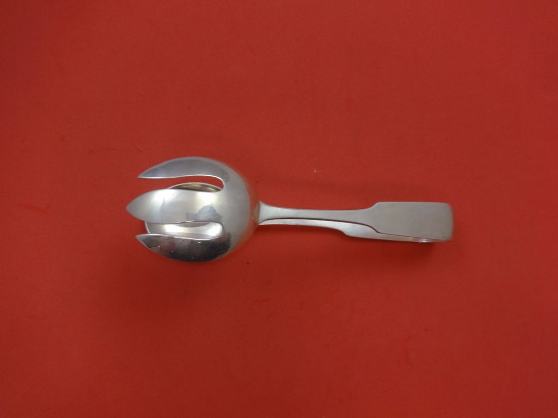 Moulton Sterling Silver Ice Tong 6 by Old Newbury Crafters: Moulton Sterling Silver Ice Tong 6 by Old Newbury Crafters Introducing the Moulton Ice Tong by Old Newbury Crafters, a stunning serving piece crafted from high-quality sterling silver. With a length o