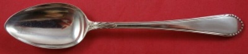 Lunt Coronet Vintage Sterling Silver Teaspoon 6 Inch Flatware: Lunt Coronet Vintage Sterling Silver Teaspoon 6 Inch Flatware This vintage Coronet teaspoon by Lunt is a true collector's item. Crafted from high-quality sterling silver, this 6" spoon features the el