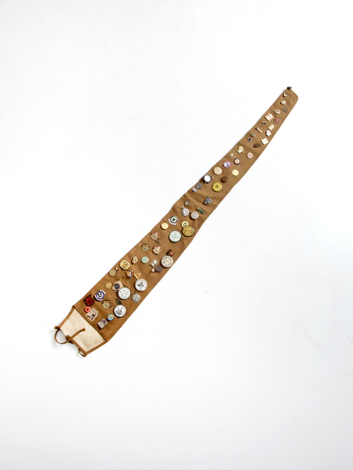 Vintage Gun Club Pin Display on Blue Bill Canvas Rifle Case (1 of 11)