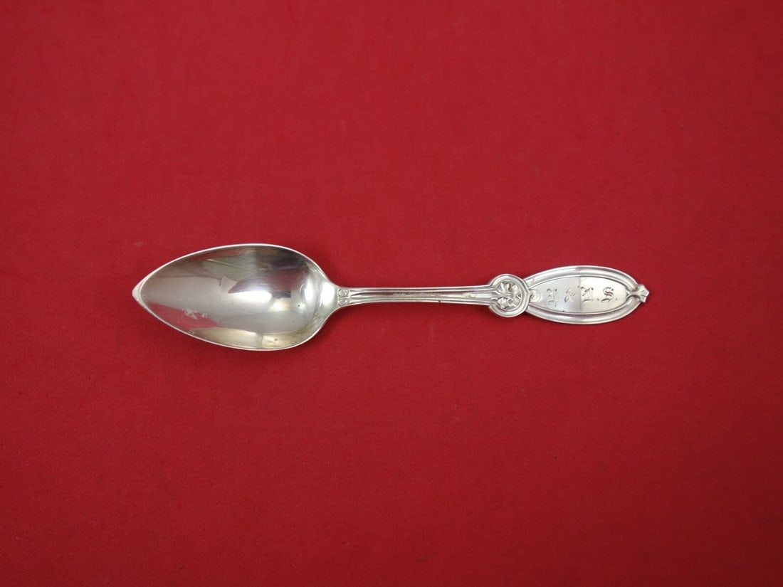 Sterling Silver Grapefruit Spoon Wendt Union Pattern 5 1/2 in: Sterling Silver Grapefruit Spoon Wendt Union Pattern 5 1/2 in Sterling silver grapefruit spoon in the Union pattern by Wendt. This pre-owned piece dates to 1850-1899, is monogrammed with varying monos