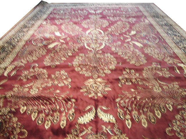 Oversized 13.6 x 23.6 Handmade Sarouk Rug Burgundy Wool Silk India: Oversized 13.6 x 23.6 Handmade Sarouk Rug Burgundy Wool Silk India Free continental US Shipping Introducing our exquisite oversized handmade Sarouk Rug in a rich burgundy hue, measuring 13' 6" x 23' 6