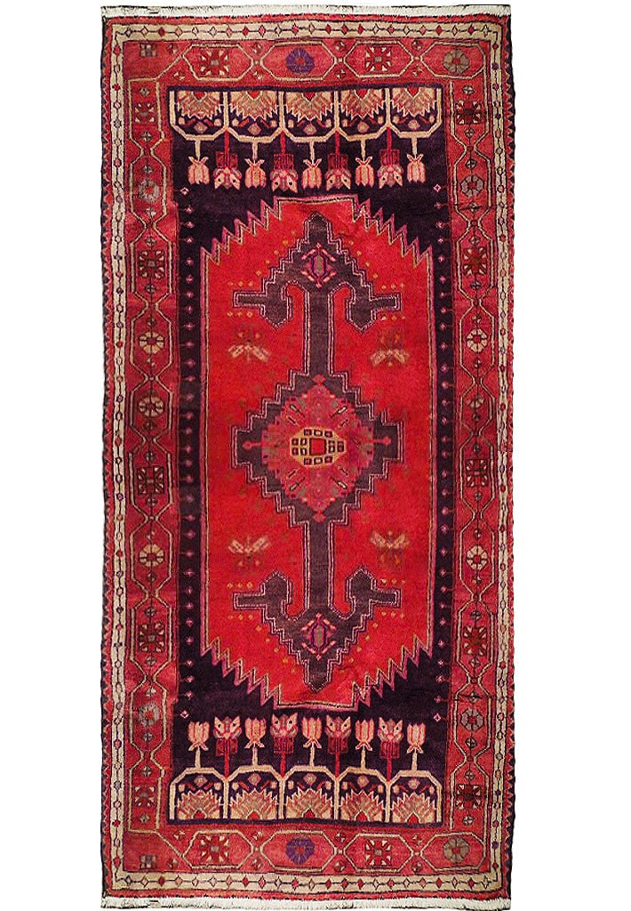 Handcrafted 3'9 x 7'6 Semi-Antique Persian Hamadan Rug: Handcrafted 3'9 x 7'6 Semi-Antique Persian Hamadan Rug Free continental US Shipping Discover the beauty of this handcrafted Semi-Antique Persian Hamadan Rug, measuring 3' 9" x 7' 6". Expertly woven by