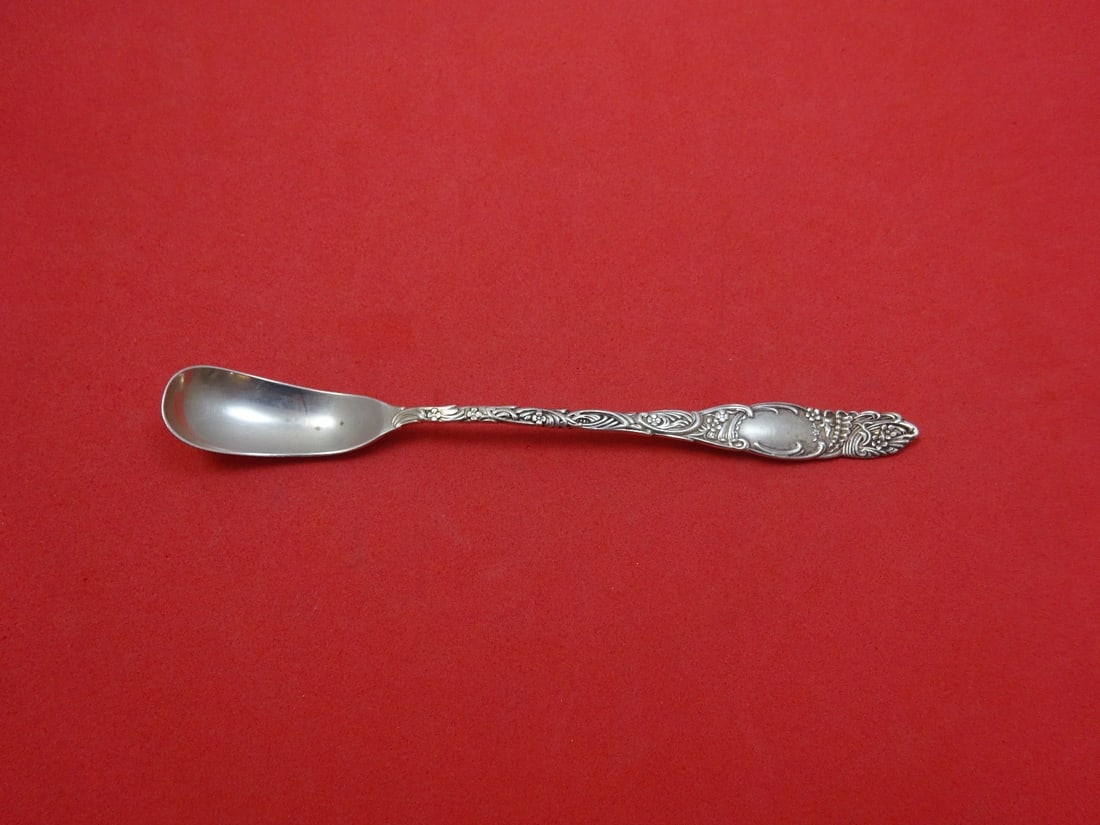 Towle Princess Sterling Silver 6 1/4 Inch Horseradish Scoop: Towle Princess Sterling Silver 6 1/4 Inch Horseradish Scoop Princess by Towle sterling silver original horseradish scoop in the Princess pattern. It is not monogrammed and is in excellent pre-owned co