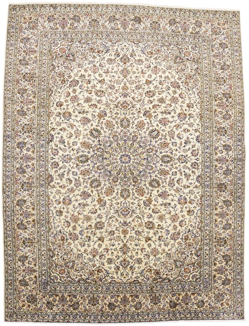 Hand-Knotted Wool Area Rug 9'11 x 13'1 Vintage Medallion Floral Western Asia: Hand-Knotted Wool Area Rug 9'11 x 13'1 Vintage Medallion Floral Western Asia This vintage hand-knotted Oriental rug features a classic traditional medallion and floral design in shades of cream, plum,