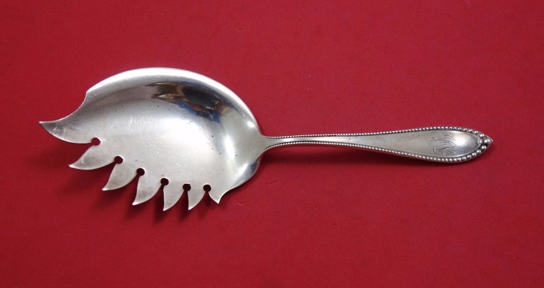 Gorham Virginia Sterling Silver Macaroni Server 8 Inch: Gorham Virginia Sterling Silver Macaroni Server 8 Inch This exquisite macaroni server is from the esteemed Virginia pattern by Gorham, crafted in sterling silver and measuring 8 inches in length. Prod