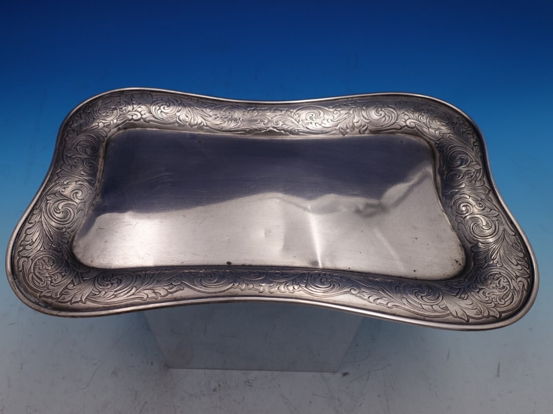 Gorham Saint Cloud Sterling Silver Desk Caddy 10 1/2 x 6 3/4: Gorham Saint Cloud Sterling Silver Desk Caddy 10 1/2 x 6 3/4 Presenting the exquisite Saint Cloud Desk Caddy by Gorham, a stunning piece crafted from high-quality sterling silver (.925). This elegant 