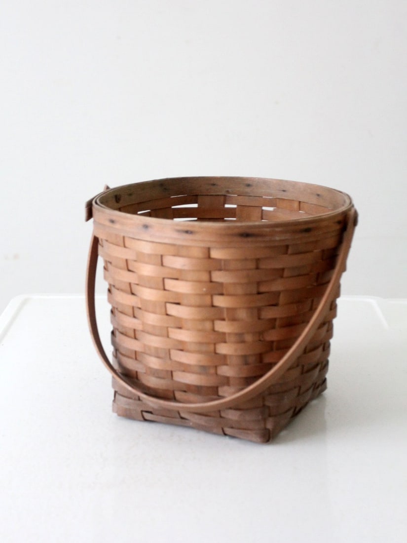 Vintage Longaberger 13 Inch Apple Fruit Basket with Swing Handle (1 of 13)