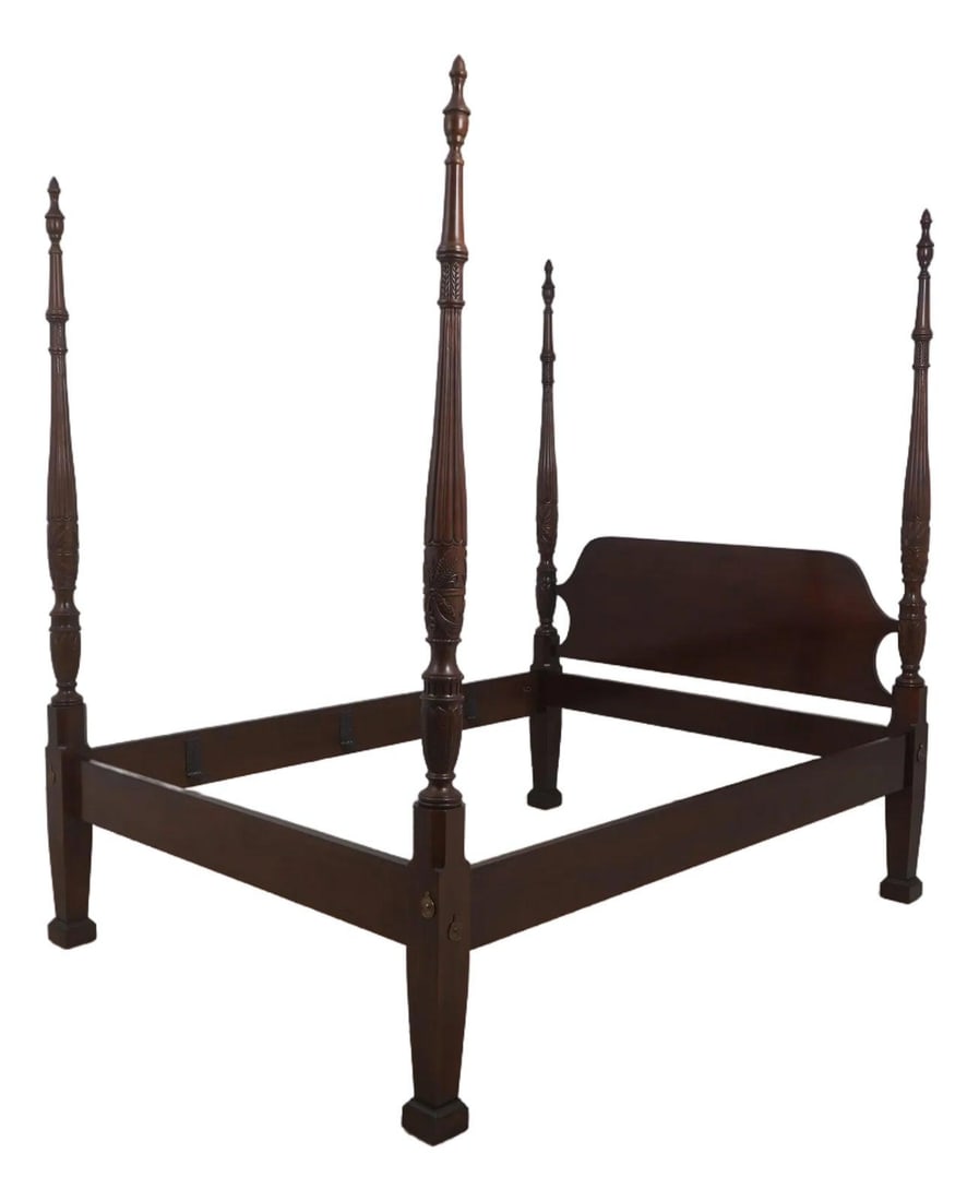Sheridan Style Mahogany Queen Poster Bed from 18th Century Collection: Sheridan Style Mahogany Queen Poster Bed from 18th Century Collection This queen size poster bed from Drexel's 18th Century Collection showcases classic Sheridan and traditional styling. Crafted in ma