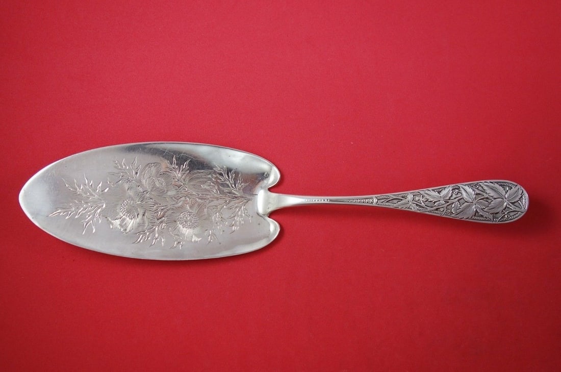 Durgin Sterling Silver Fish Server Acid Etched Leaf Handle 10 3/4 in (1 of 1)
