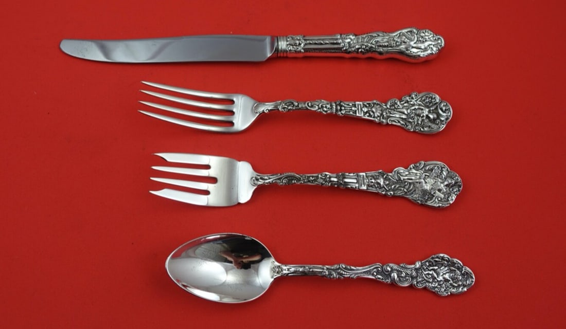 Gorham Versailles Sterling Silver 4-Piece Flatware Set: Gorham Versailles Sterling Silver 4-Piece Flatware Set This exquisite 4-piece setting in the Versailles pattern by Gorham showcases the elegance of sterling silver craftsmanship. The set includes a re