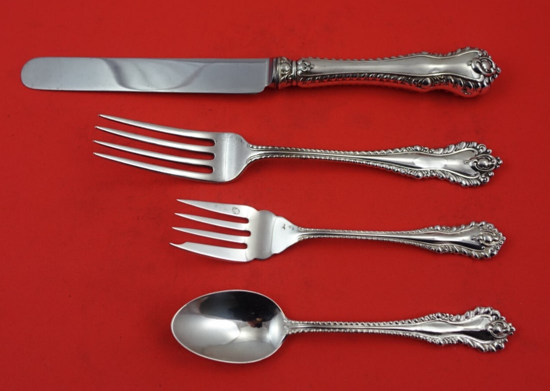 Dominick Haff Mazarin Sterling Silver 4 Piece Dinner Place Setting: Dominick Haff Mazarin Sterling Silver 4 Piece Dinner Place Setting This vintage 4-piece dinner place setting from the renowned Dominick & Haff features the elegant Mazarin pattern. Crafted from high-q