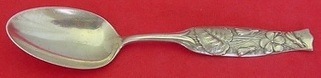 Shiebler Sterling Silver Flora Pattern Teaspoon with Violet Motif 5 5/8 Inch: Shiebler Sterling Silver Flora Pattern Teaspoon with Violet Motif 5 5/8 Inch This antique Flora pattern teaspoon by Shiebler is crafted from sterling silver and features a distinctive violet motif. Ma