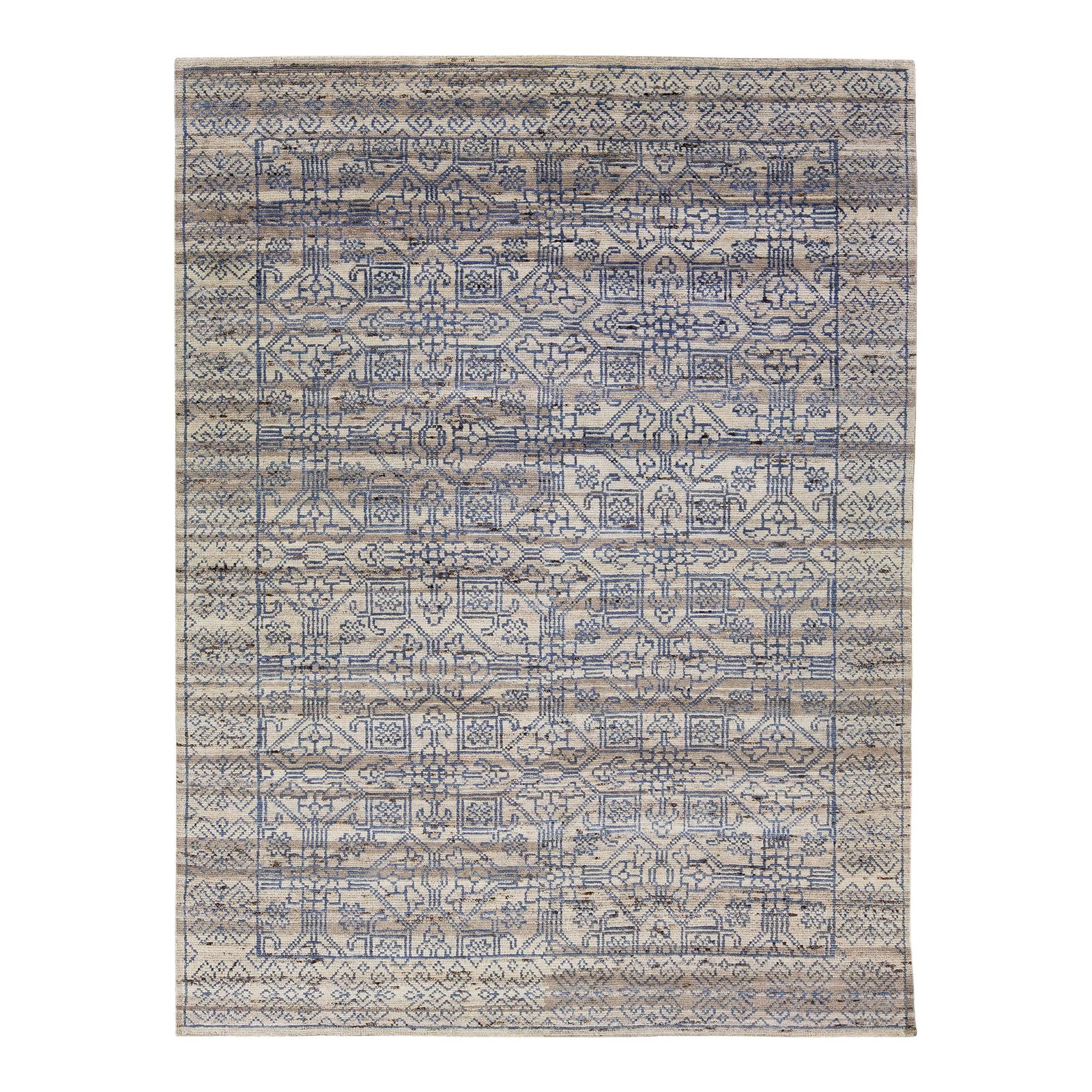 Handmade Modern Gray Indian Wool Rug 10'1 x 13'7: Handmade Modern Gray Indian Wool Rug 10'1 x 13'7 Elevate your space with this Early 21st Century Handmade Modern Gray Indian Wool Rug, featuring a captivating all-over geometric pattern. This rug rede