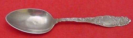 Towle Princess Sterling Silver Serving Spoon 7 3/4" Monogrammed Vintage: Towle Princess Sterling Silver Serving Spoon 7 3/4" Monogrammed Vintage This exquisite serving spoon features the elegant Princess pattern by Towle, crafted from high-quality sterling silver. Measurin