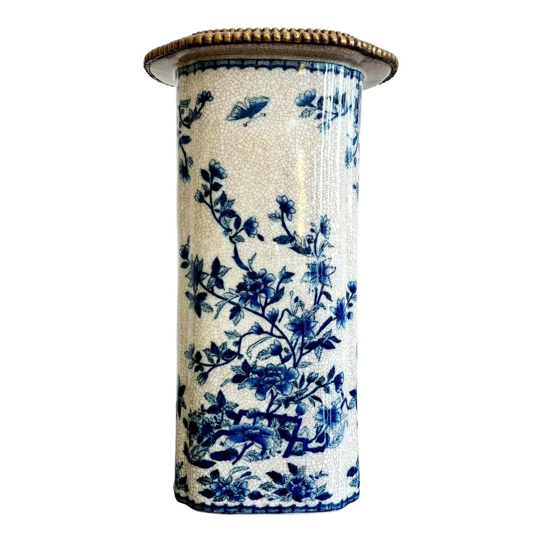 Elegant Vintage Hand Painted Blue Floral Vase with Brass Rim: Elegant Vintage Hand Painted Blue Floral Vase with Brass Rim This vintage hand-painted vase showcases a stunning blue floral design against a creamy, crackled glaze, exuding old-world charm. The fine 