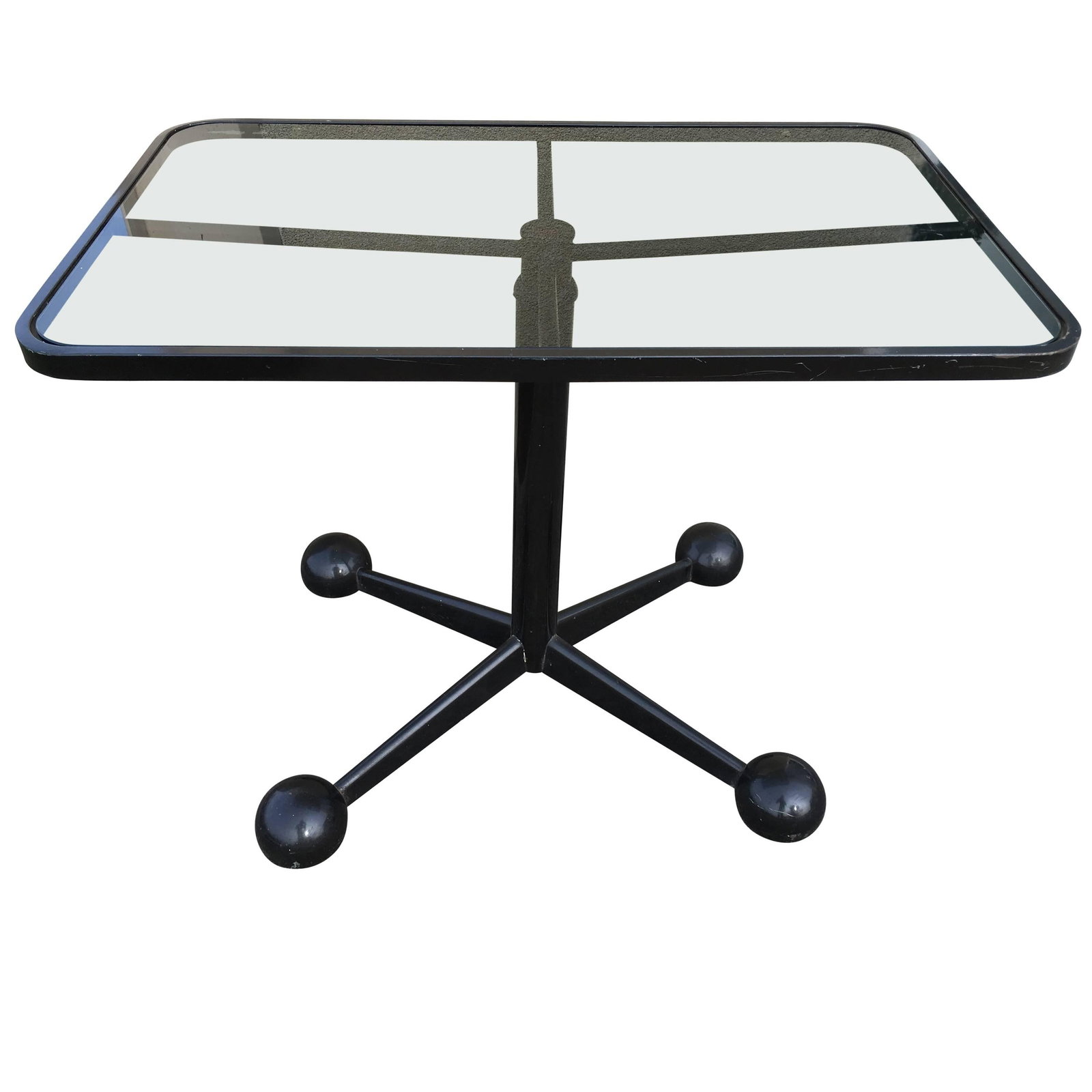 Mid-Century Modern Vintage Blackened Steel Jacks Side Table by Allegri Parma 1970s: Mid-Century Modern Vintage Blackened Steel Jacks Side Table by Allegri Parma 1970s This Vintage Blackened Steel Side Table, designed by Allegri Parma in the 1970s, showcases a striking Mid-Century Mod