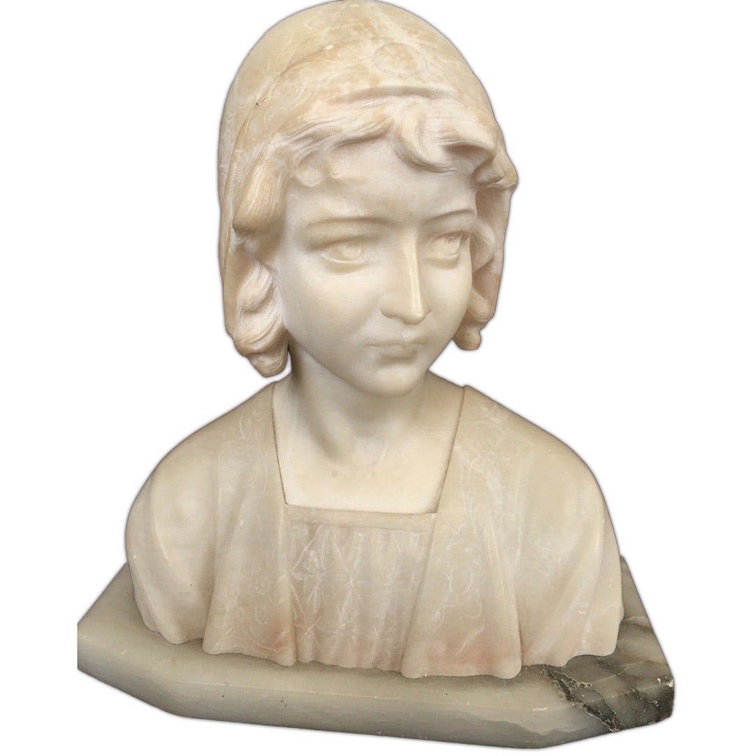 French Art Nouveau Alabaster Figure Bust 9.5 x 4.5 x 10.5 in: French Art Nouveau Alabaster Figure Bust 9.5 x 4.5 x 10.5 in This Art Nouveau alabaster bust, crafted in France around 1910, features a finely detailed figure in a small format. The sculpture is execu