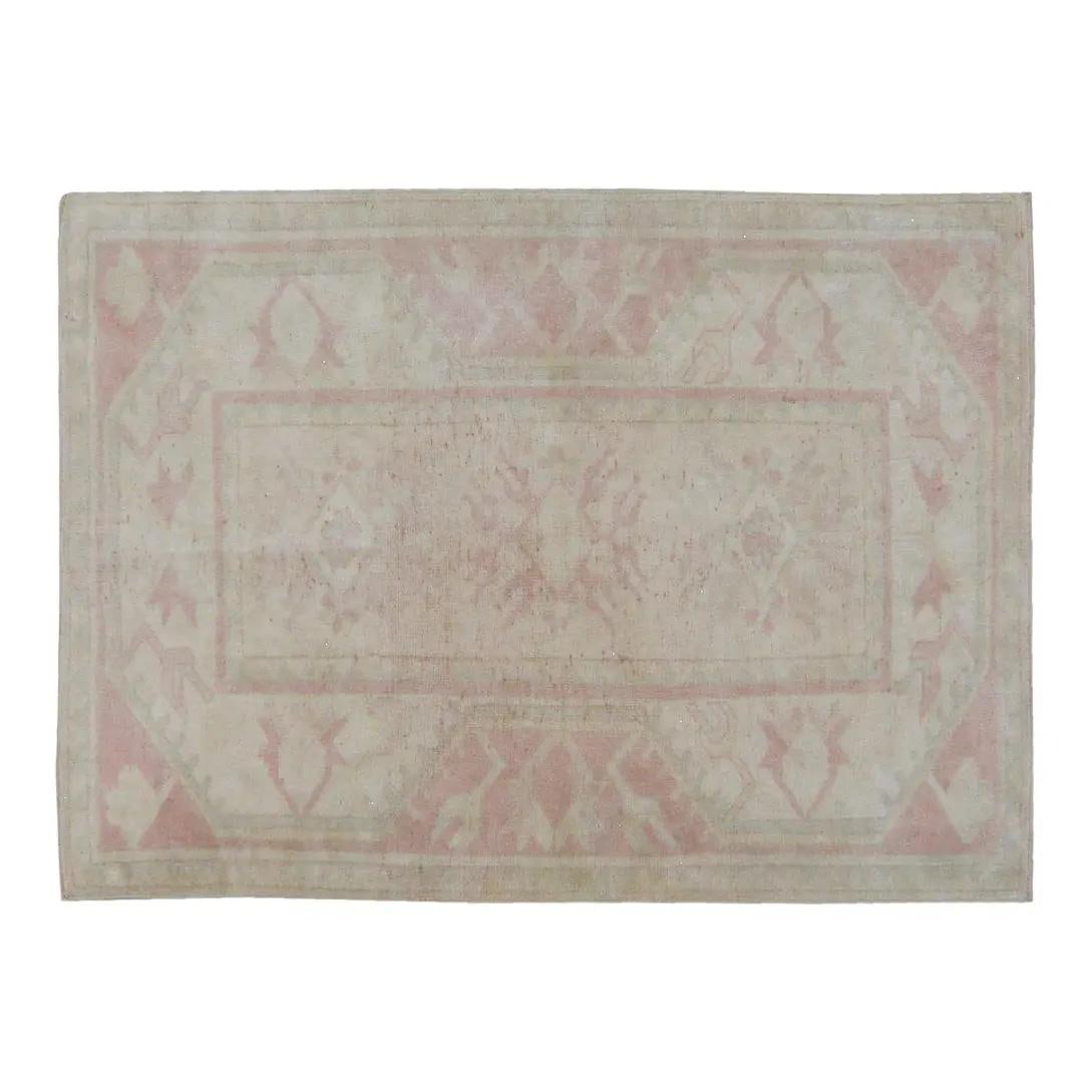 Hand-Knotted Wool Anatolian Rug in Tan 4'x5'4": Hand-Knotted Wool Anatolian Rug in Tan 4'x5'4" This vintage Turkish Anatolian rug is hand-knotted from wool using traditional techniques, offering a blend of classic craftsmanship and contemporary des