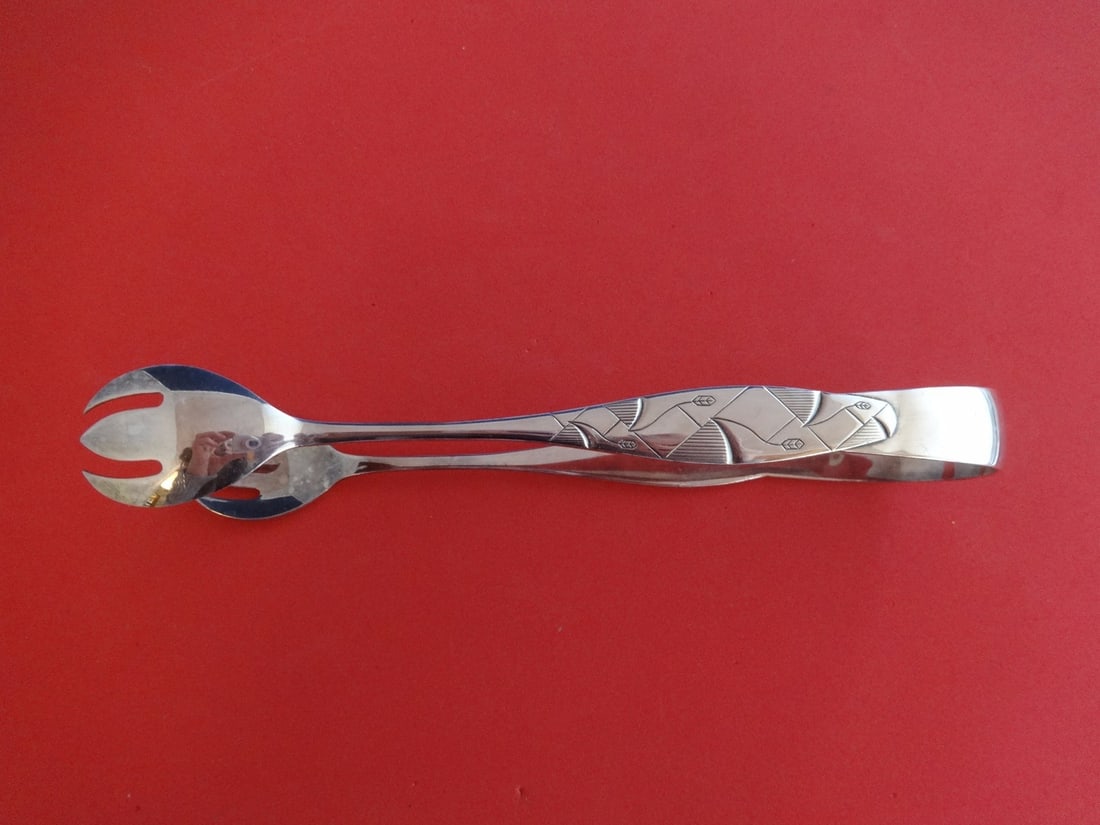 A. Dragsted Sterling Silver Diamant Ice Tong 7 1/4 Serving Piece: A. Dragsted Sterling Silver Diamant Ice Tong 7 1/4 Serving Piece This elegant ice tong is crafted from high-quality sterling silver and features the distinctive Diamant, also known as Diamond, pattern