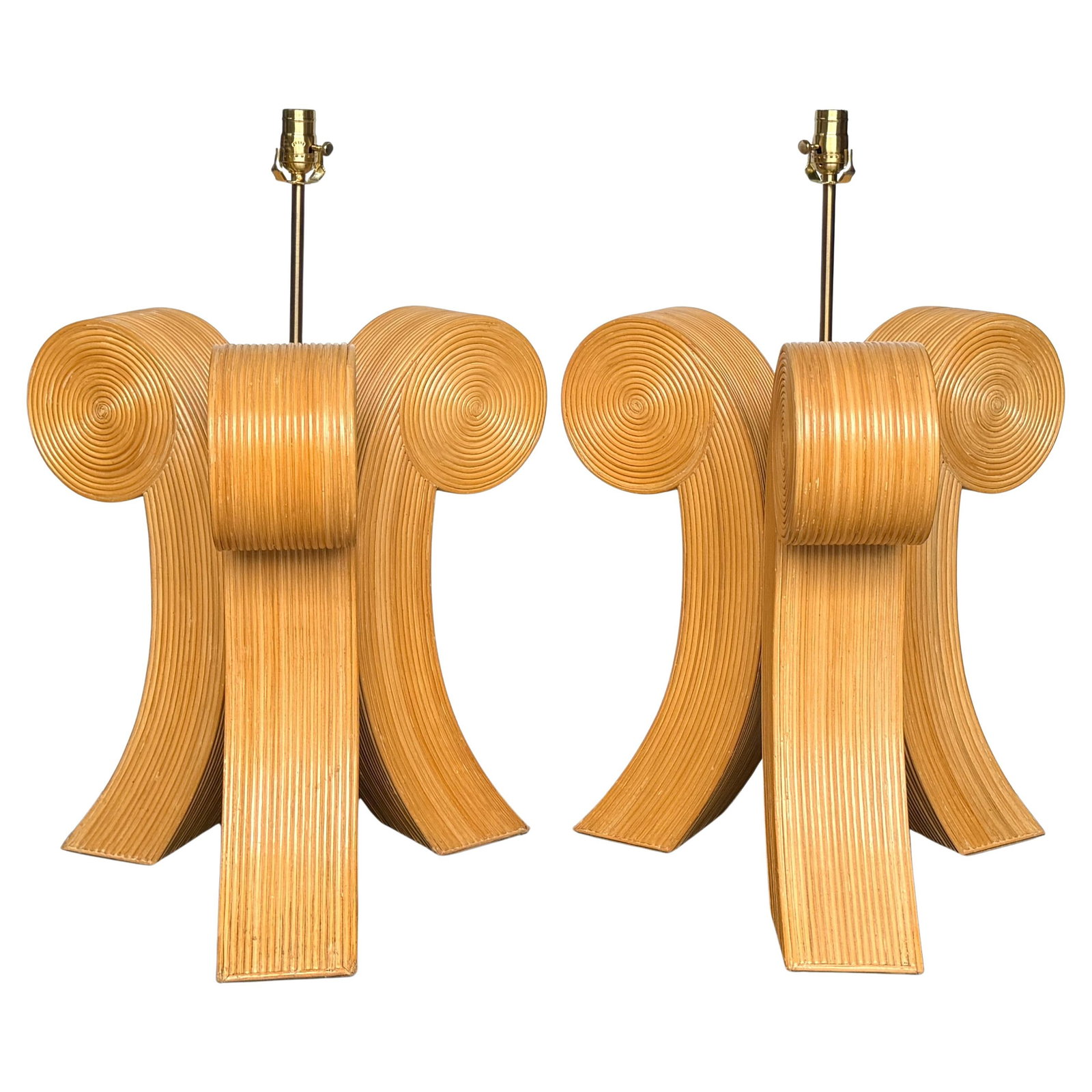Pair of 1980s Sculptural Pencil Reed Scroll Table Lamps Modernist USA: Pair of 1980s Sculptural Pencil Reed Scroll Table Lamps Modernist USA This large pair of sculptural modernist pencil reed lamps from the 1980s features sweeping scroll forms and cylindrical volutes cr
