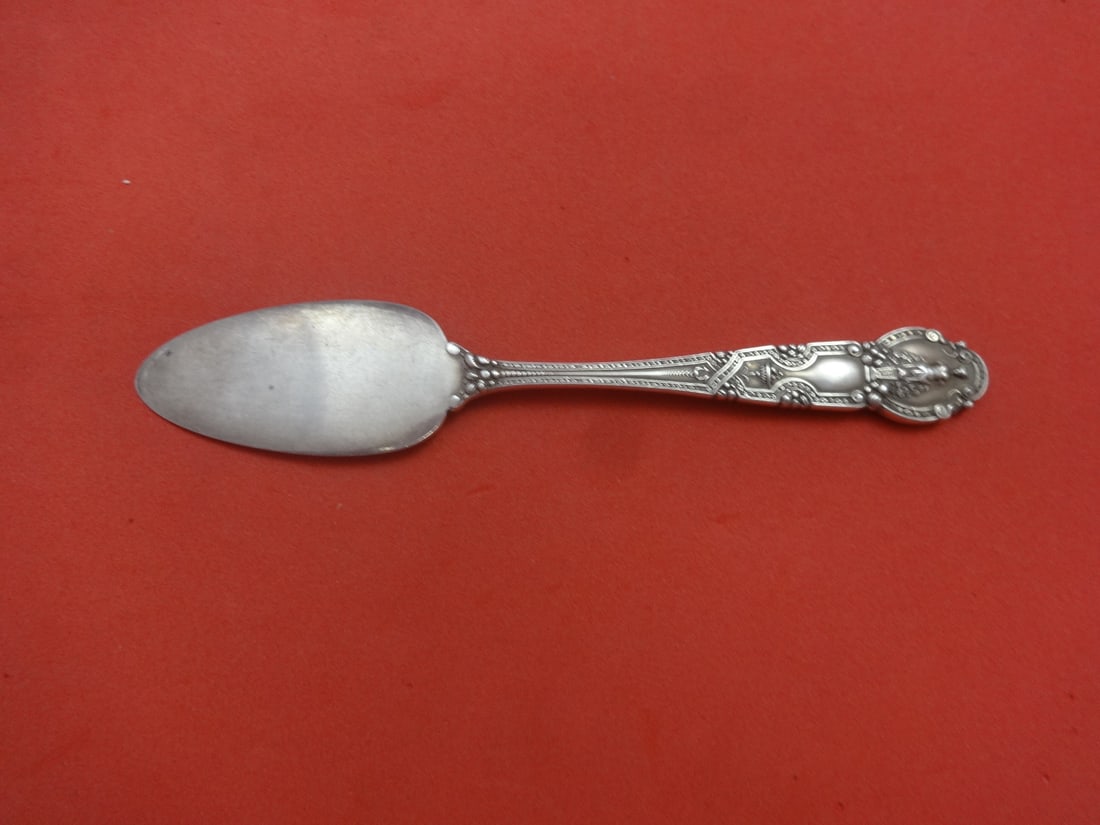 Tiffany & Co. Renaissance Sterling Silver Cheese Server 5.5": Tiffany & Co. Renaissance Sterling Silver Cheese Server 5.5" This exquisite cheese server from the Renaissance pattern by Tiffany & Co. is crafted from high-quality sterling silver. Measuring 5 1/2 in