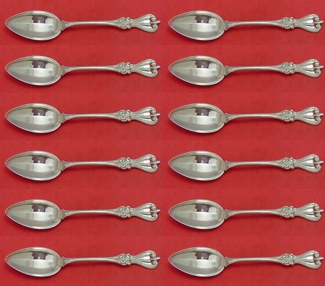 Towle Old Colonial Sterling Silver 12-Piece Soup Spoon Set 7 1/4": Towle Old Colonial Sterling Silver 12-Piece Soup Spoon Set 7 1/4" Enhance your dining experience with this exquisite 12-piece set of Old Colonial place soup spoons by Towle. Crafted from high-quality 