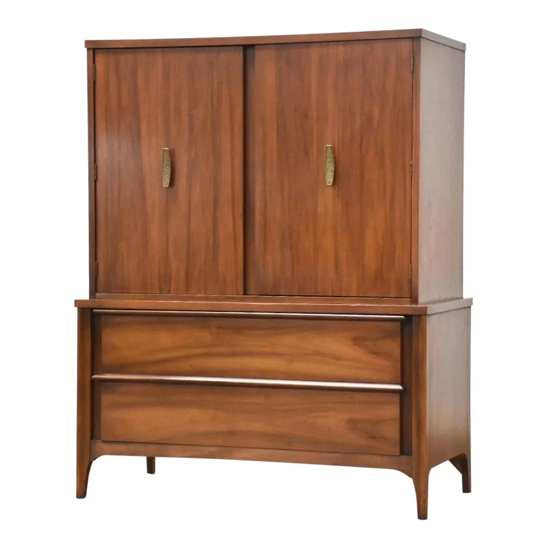 Mid Century Modern Walnut Tall Armoire Dresser with Bronze Hardware: Mid Century Modern Walnut Tall Armoire Dresser with Bronze Hardware This mid-century modern tall armoire dresser showcases a beautiful walnut finish, complemented by elegant bronze-colored hardware. T