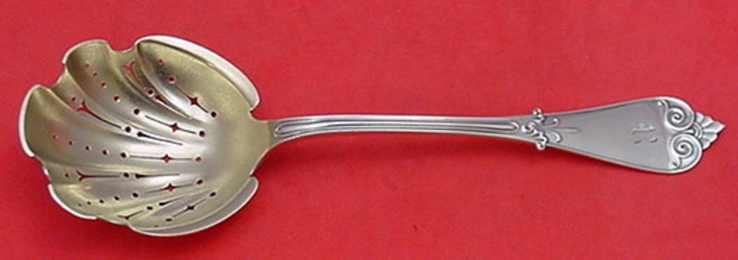 Tiffany & Co Beekman Sterling Silver Ice Spoon 8.5 Inch: Tiffany & Co Beekman Sterling Silver Ice Spoon 8.5 Inch This exquisite Beekman Ice Spoon by Tiffany & Co. is a stunning example of sterling silver craftsmanship from the 19th century. Measuring 8 1/2 