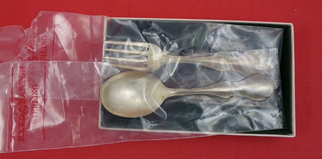 Sterling Silver Baby Spoon Set Hampton Court Pattern Factory Sealed 4 3/8 Inch (1 of 2)