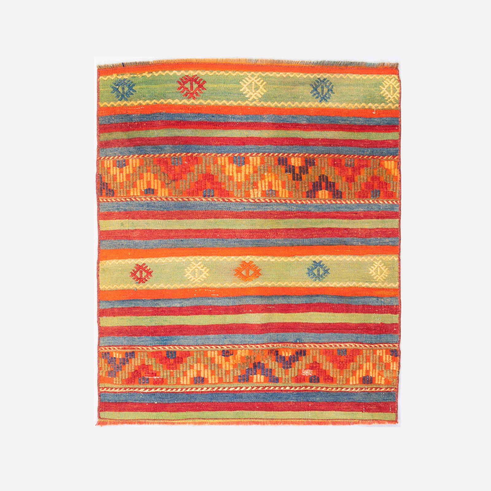 Authentic Handmade Anadol Wool Kilim 33.5x41.7 Inches: Authentic Handmade Anadol Wool Kilim 33.5x41.7 Inches This authentic handmade Anadol kilim is crafted from high-quality wool on wool. Originating from Anadol, this stunning piece exemplifies tradition