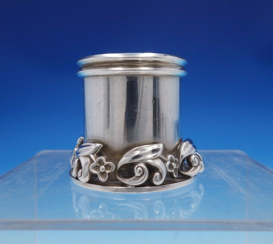 International Sterling Silver La Paglia Toothpick Holder 1 7/8" (1 of 5)