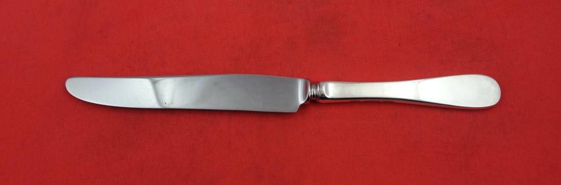 Porter Blanchard Round Sterling Silver Dinner Knife 9.5": Porter Blanchard Round Sterling Silver Dinner Knife 9.5" Introducing a stunning dinner knife from the renowned Porter Blanchard, featuring the elegant Round pattern. This exquisite piece is crafted fr