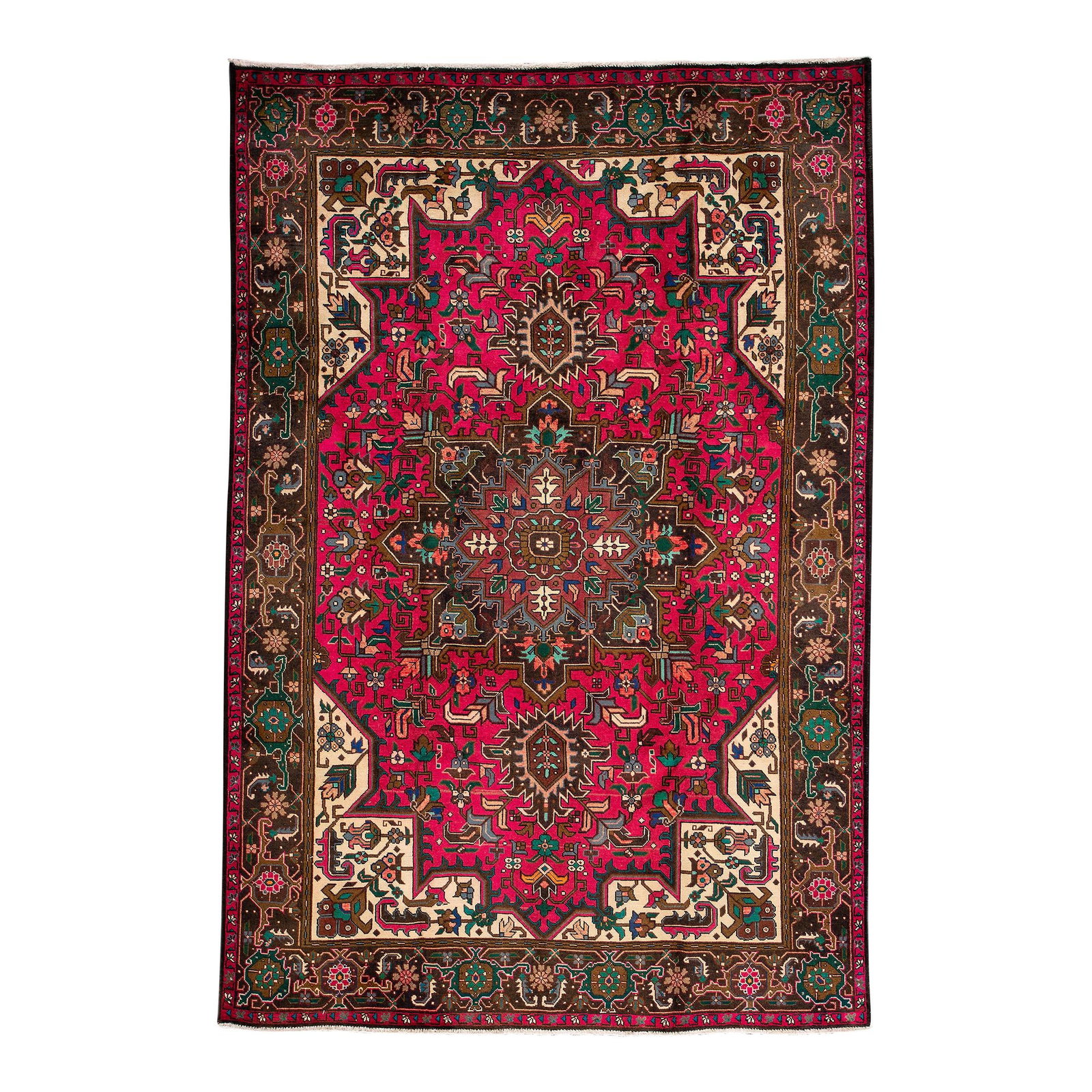 1940s Handmade Persian Heriz Wool Rug Pink Floral Design 6'6 x 9'8: 1940s Handmade Persian Heriz Wool Rug Pink Floral Design 6'6 x 9'8 This exquisite Vintage Persian Heriz rug showcases a stunning hand-knotted design crafted from quality wool. Featuring a charming pin