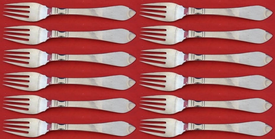 Georg Jensen Continental Sterling Silver Salad Forks Set of 12 4-Tine 6 Inch: Georg Jensen Continental Sterling Silver Salad Forks Set of 12 4-Tine 6 Inch Enhance your dining experience with this exquisite set of 12 Continental salad forks by Georg Jensen. Crafted from high-qua