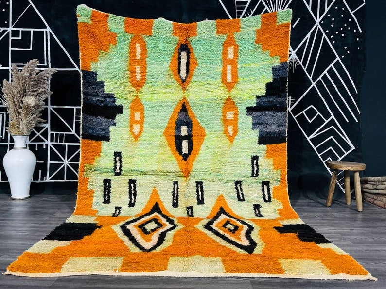 Authentic Handwoven Berber Rug 8 x 5 Feet Morocco: Authentic Handwoven Berber Rug 8 x 5 Feet Morocco Discover the beauty of this Fabulous Authentic Rug, meticulously handwoven in the Atlas Mountains by skilled local Berber women weavers. Crafted using