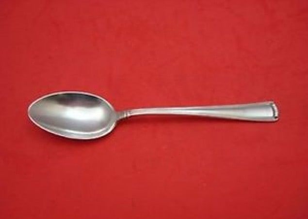 Towle Blackinton Marie Louise Sterling Silver Teaspoon 6 Inch: Towle Blackinton Marie Louise Sterling Silver Teaspoon 6 Inch This exquisite teaspoon is crafted from sterling silver and showcases the elegant Marie Louise pattern by renowned makers Blackinton and T